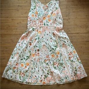 Calvin Klein Eye-lit Lace and Floral dress - Size 10